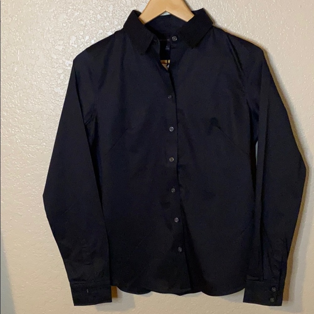 Banana Republic long sleeved button down, NWT, 8